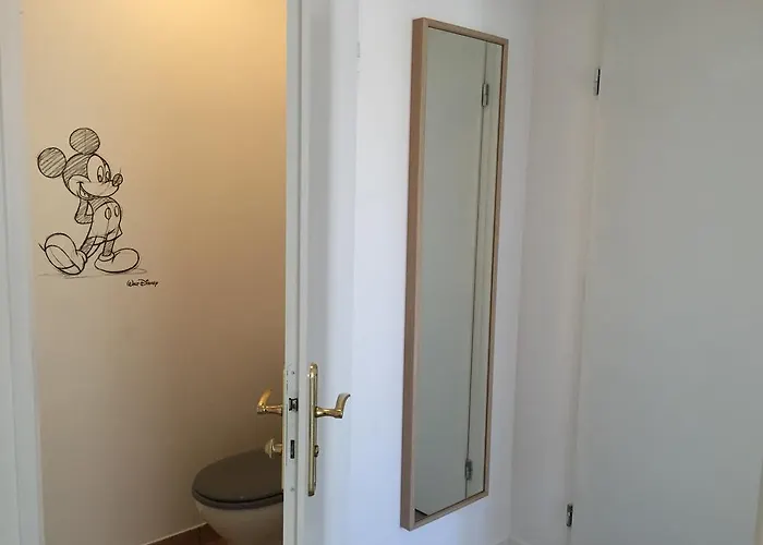 Апартаменты Julie's Homes Disneyland Серри
